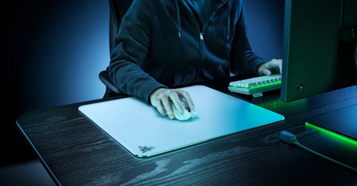 Someone please buy me this Razer Atlas glass mouse pad