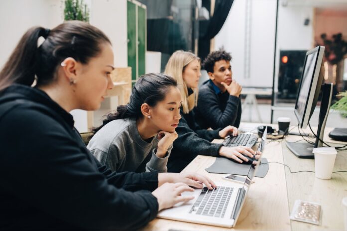 Why Employee Productivity in the Tech Industry Is Down