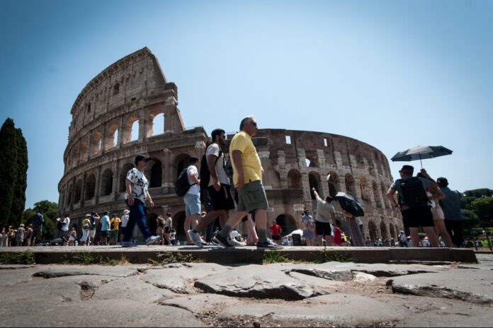 Man Filmed Vandalizing Rome Colosseum Identified, Faces Prison