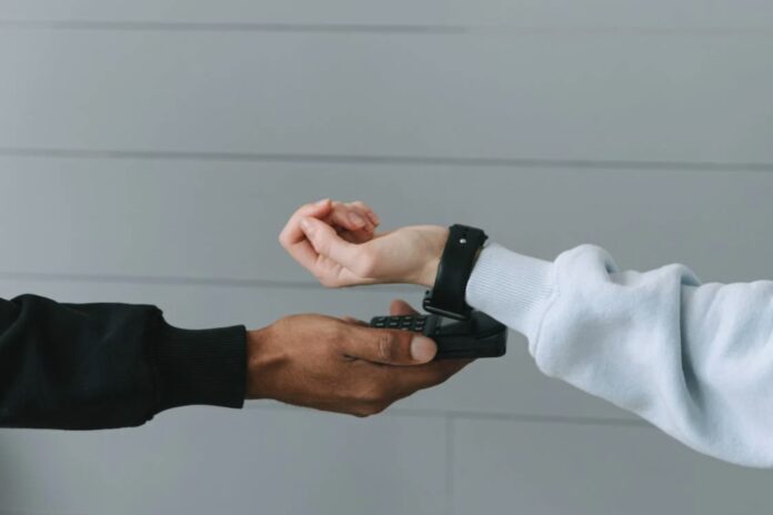 Set Your Money on Autopilot: How to Save with Financial Automation