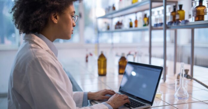 Mastering healthcare data governance with data lineage