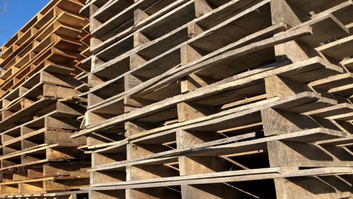 Choosing Safe, Non-Toxic Wood Pallets For DIY Projects